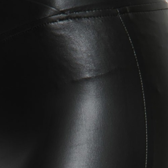NWT  CHIC!  Faux Leather Leggings - Picture 6 of 7